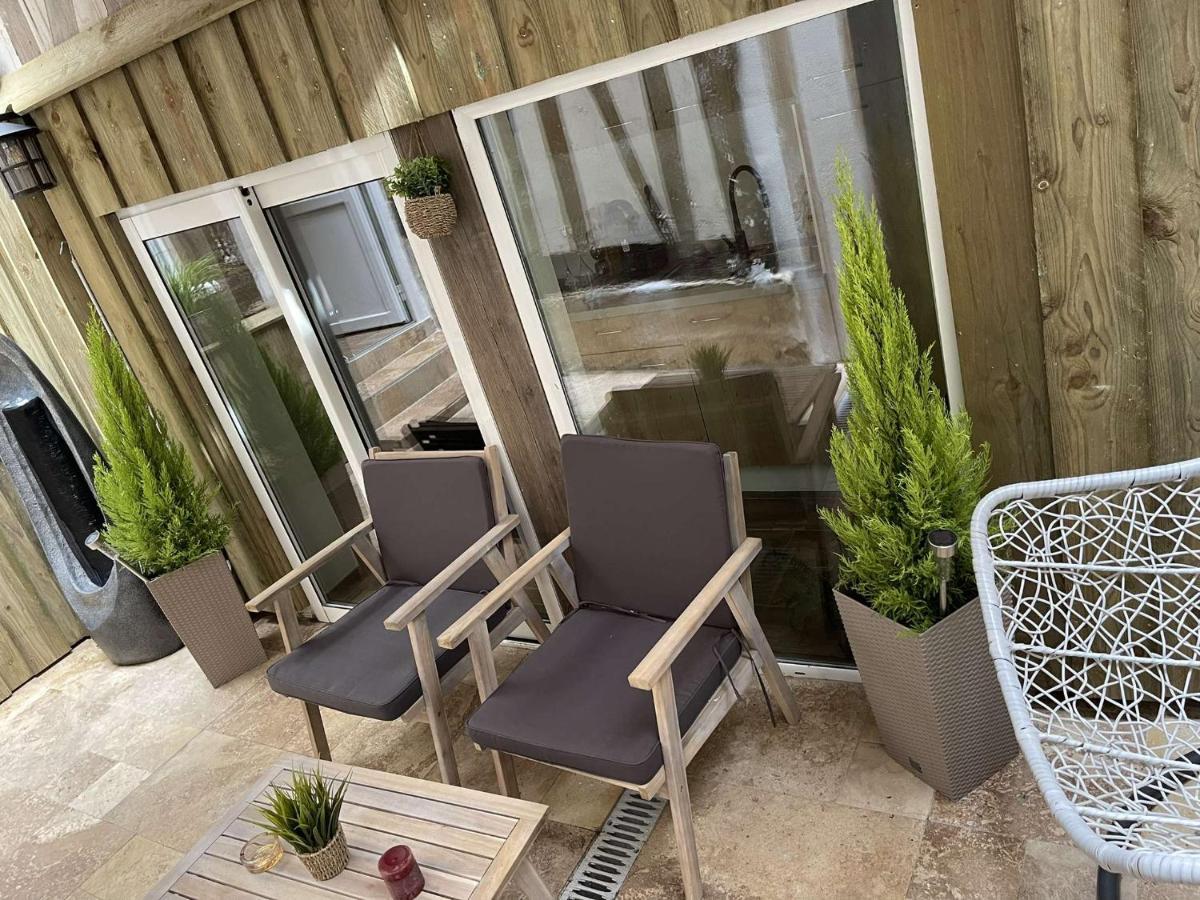 Apartamento Nuit De La Sagesse "Jacuzzi Terrasse Et Parking Prive" Ruan Exterior foto
