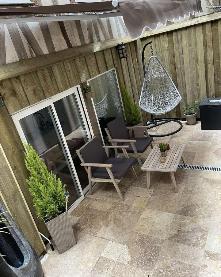 Apartamento Nuit De La Sagesse "Jacuzzi Terrasse Et Parking Prive" Ruan Exterior foto